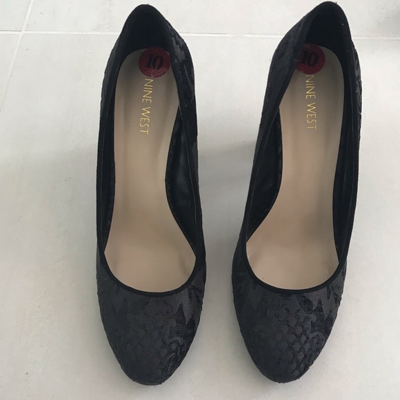 Nine West Tapestry Stacked Heel Pumps - Picture 2 of 8